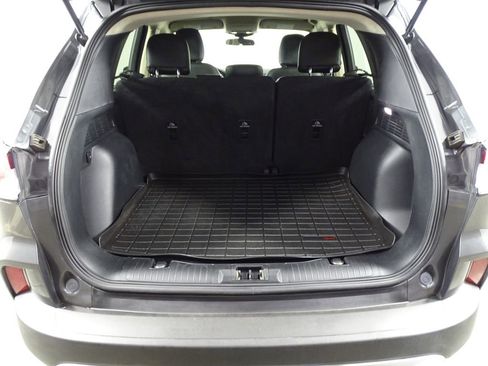 Used 2020 Ford Escape SE image 13