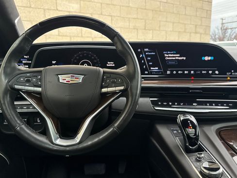 Certified 2021 Cadillac Escalade Sport Platinum w/ Heavy-Duty Trailer Package image 17