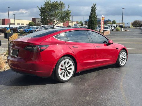 Used 2022 Tesla Model 3 RWD image 5