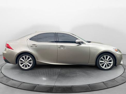 Used 2015 Lexus IS 250 RWD image 6