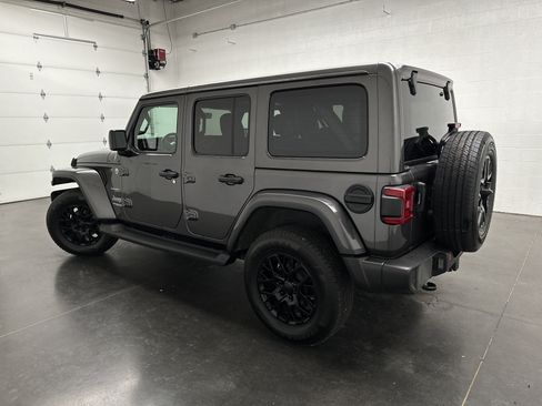 Used 2021 Jeep Wrangler Unlimited Sahara AWD/4WD image 7