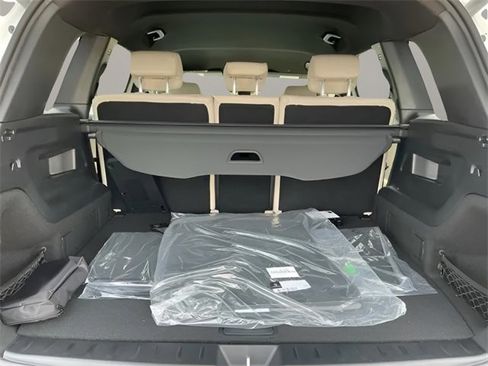 New 2025 Mercedes-Benz GLB 250 image 25