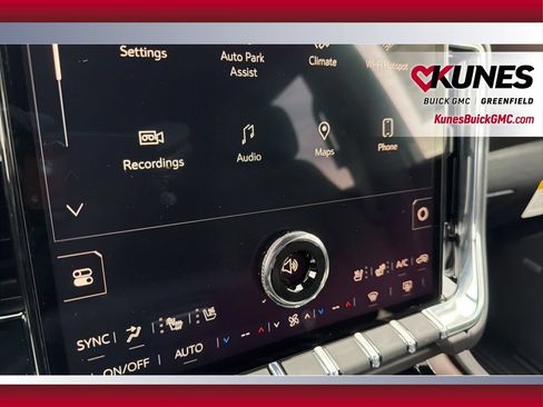 New 2026 GMC Yukon XL Denali w/ Sun & Power Step Package AWD/4WD image 18