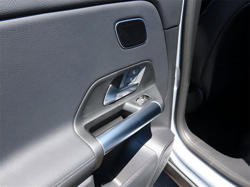 New 2025 Mercedes-Benz GLA 250 4MATIC image 41