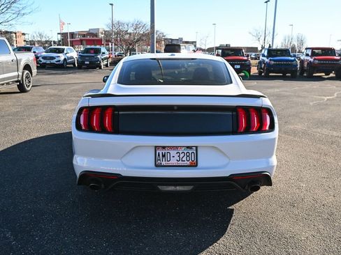 Used 2019 Ford Mustang Coupe image 6