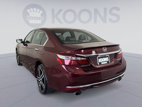 Used 2016 Honda Accord Sport image 4