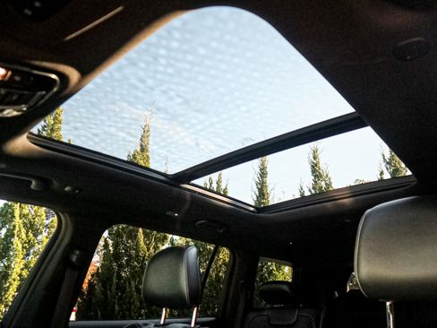 Used 2022 Jeep Grand Cherokee L Overland image 28