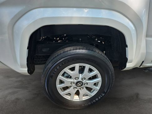 Used 2024 Toyota Tacoma SR5 w/ SR5 Upgrade Package RWD image 43