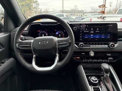 Used 2024 Chevrolet Colorado Z71 w/ Z71 Convenience Package 2 image 19