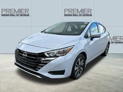 New 2025 Nissan Versa SV w/ Trunk Package