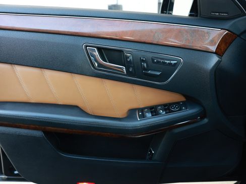 Used 2011 Mercedes-Benz E 350 Sedan image 48