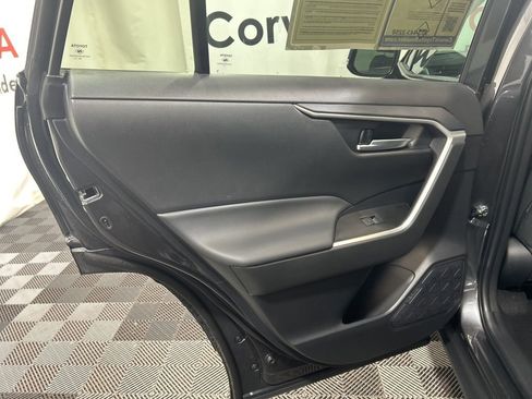 Used 2025 Toyota RAV4 XLE w/ Convenience Package image 16