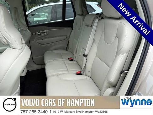 Used 2024 Volvo XC90 B5 Plus AWD/4WD image 7