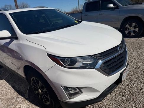Used 2019 Chevrolet Equinox LT FWD image 4