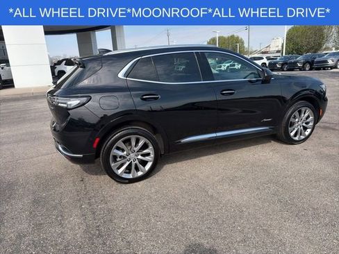 Used 2023 Buick Envision Avenir image 12