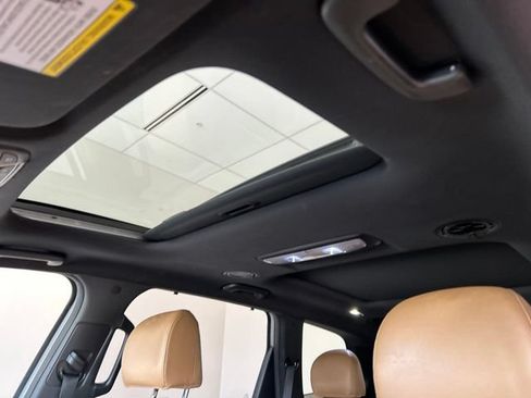 Used 2022 Kia Telluride SX w/ Nightfall Edition Package AWD/4WD image 15