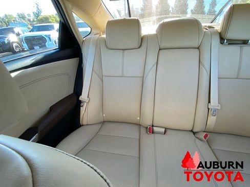 Used 2014 Toyota Avalon Limited w/ Technology Package FWD image 18