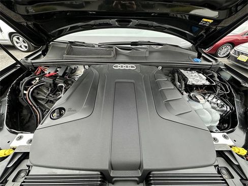 Used 2024 Audi Q7 2.0T Premium Plus image 31