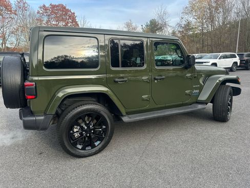 Used 2022 Jeep Wrangler Unlimited Sahara w/ Cold Weather Group image 5