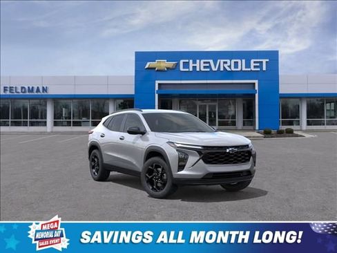 New 2026 Chevrolet Trax LT w/ Driver Confidence Package FWD image 1