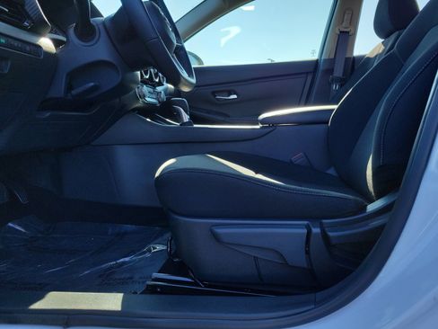 Certified 2022 Nissan Sentra SV w/ All-Weather Package image 16