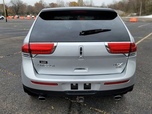 Used 2013 Lincoln MKX Base image 10