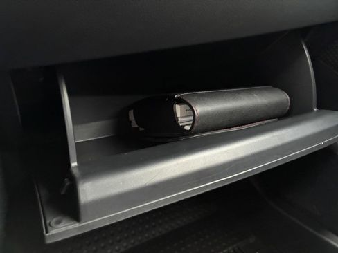 Used 2019 Toyota C-HR LE image 12