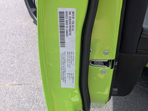 Certified 2023 Dodge Charger R/T w/ Technology Group RWD image 34