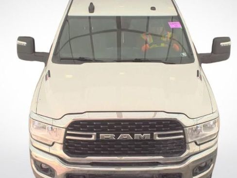 Used 2024 RAM 2500 Big Horn w/ Off Road Package AWD/4WD image 7