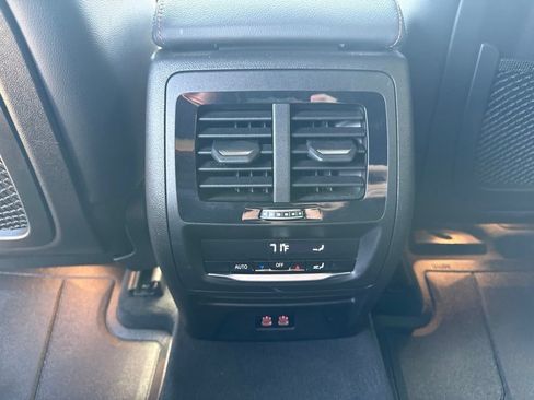 Used 2024 BMW X4 M40i AWD/4WD image 13