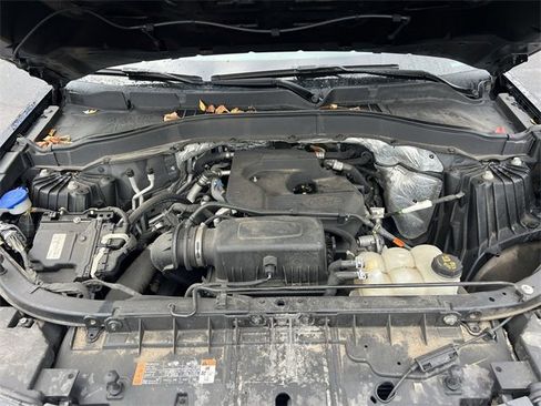 Used 2020 Ford Explorer XLT w/ Comfort Package image 28