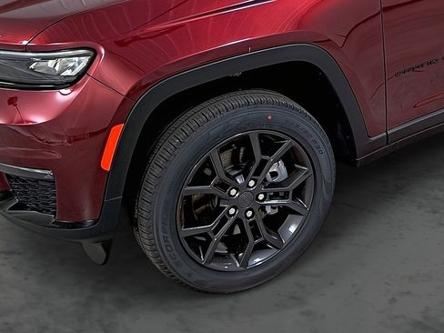 New 2025 Jeep Grand Cherokee L Limited image 7