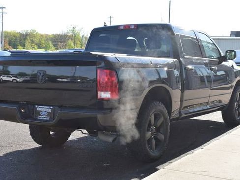 Used 2021 RAM 1500 Classic SLT w/ Electronics Convenience Group AWD/4WD image 9