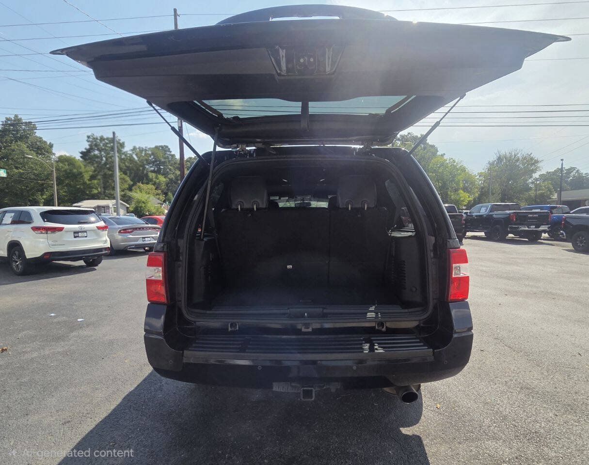 Used 2017 Ford Expedition XLT w/ Equipment Group 202A RWD image 22