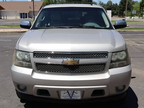Used 2008 Chevrolet Suburban LT w/ LT Preferred Equipment Group AWD/4WD image 12