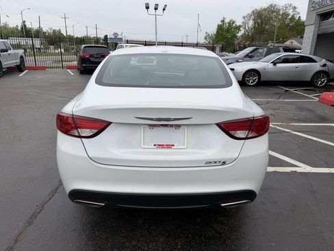 Used 2015 Chrysler 200 S w/ Comfort Group FWD image 6