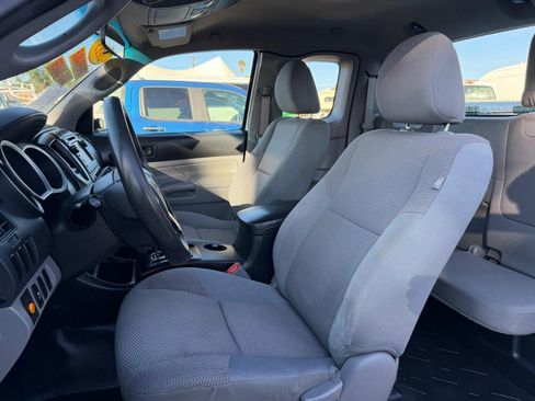 Used 2013 Toyota Tacoma 2WD Access Cab image 17