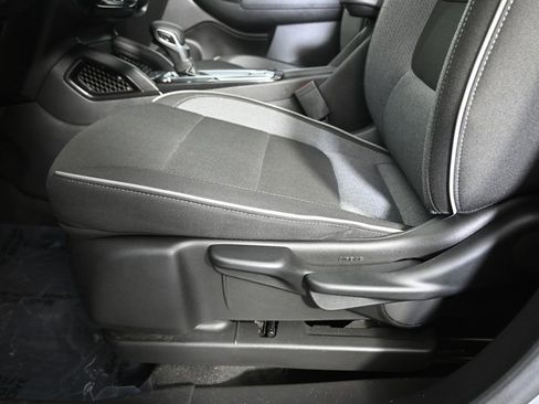 Used 2024 Chevrolet TrailBlazer LT w/ LT Cold Weather Package AWD/4WD image 21