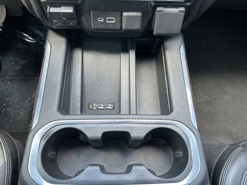 Used 2020 GMC Sierra 2500 Denali w/ Denali Ultimate Package AWD/4WD image 42