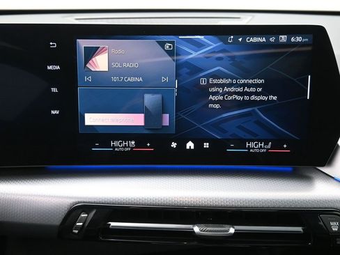 Used 2025 BMW X1 xDrive28i w/ M Sport Package image 9