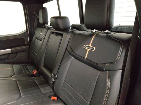 Used 2024 Ford F250 Platinum image 39