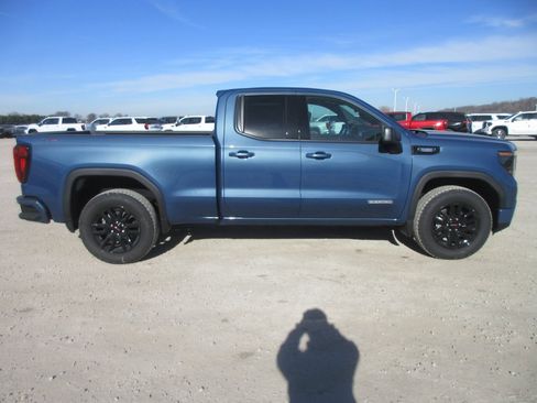 New 2026 GMC Sierra 1500 Elevation image 3