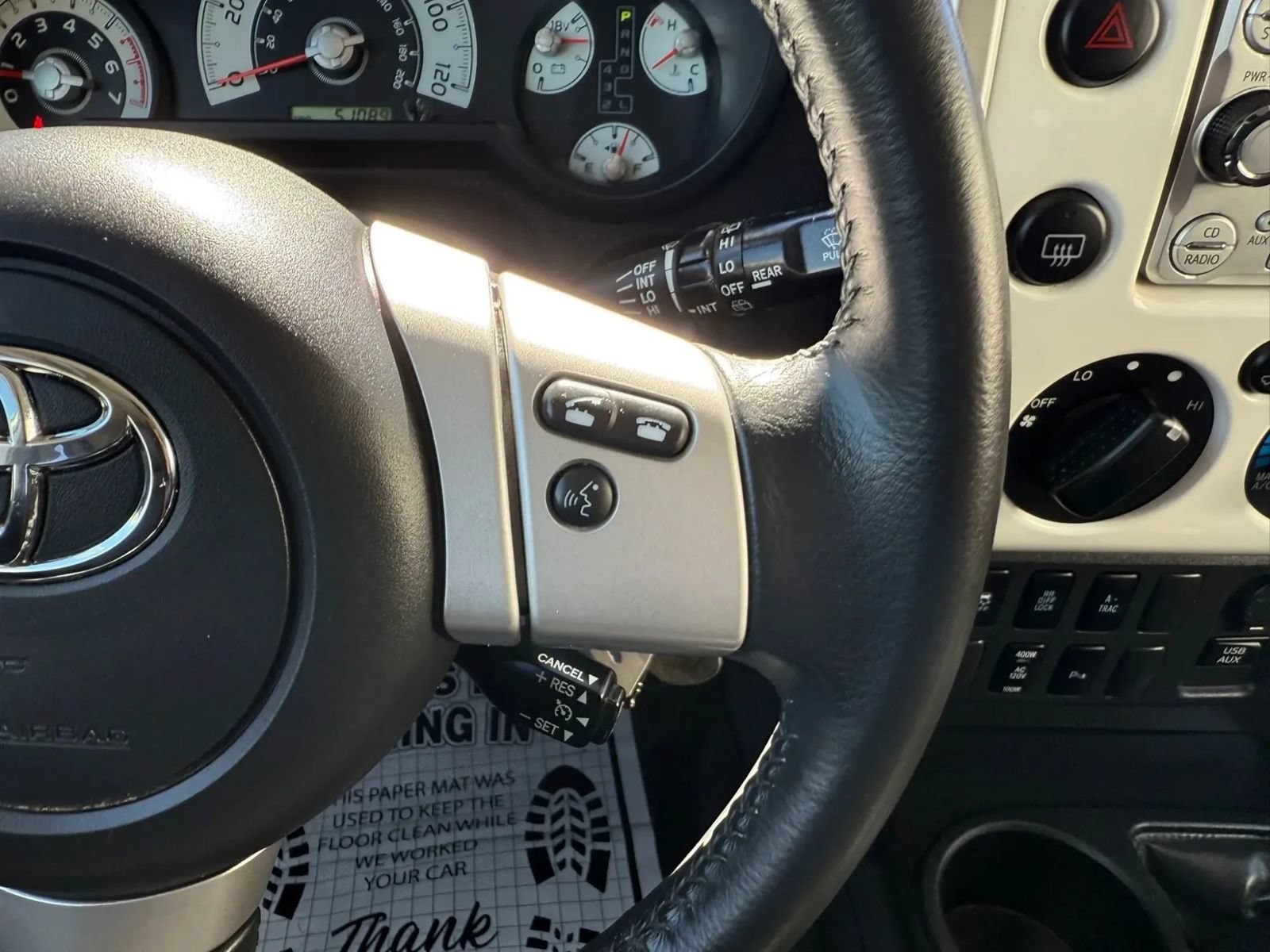 Used 2013 Toyota FJ Cruiser 4WD w/ Upgrade Pkg image 22