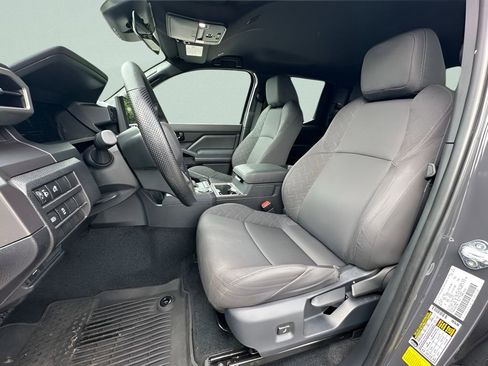 Used 2025 Toyota Tacoma SR5 RWD image 10
