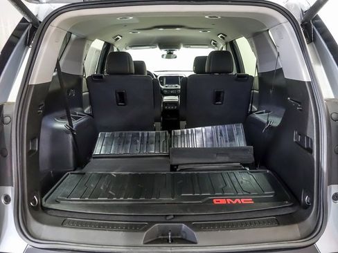 Used 2023 GMC Acadia SLE w/ Driver Convenience Package image 25