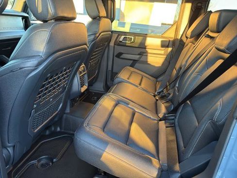 New 2025 Ford Bronco Badlands w/ Sasquatch Package AWD/4WD image 19