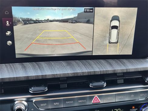 Used 2025 Kia Telluride SX image 17