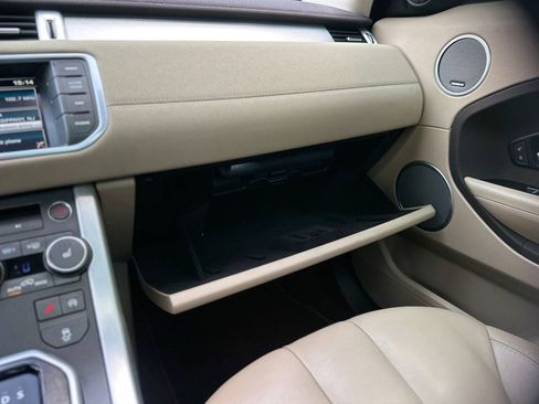 Used 2015 Land Rover Range Rover Evoque Pure Plus image 24