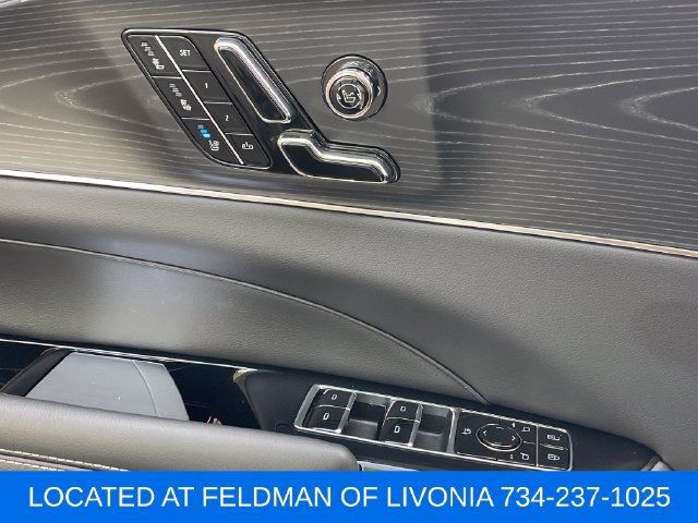 Used 2024 Cadillac Lyriq Sport w/ LPO, Floor Liner Package AWD/4WD image 17
