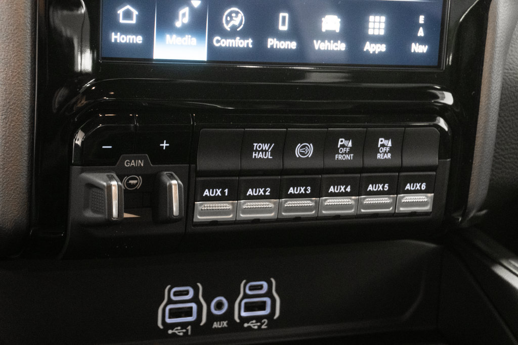 New 2027 RAM 3500 Big Horn AWD/4WD image 23